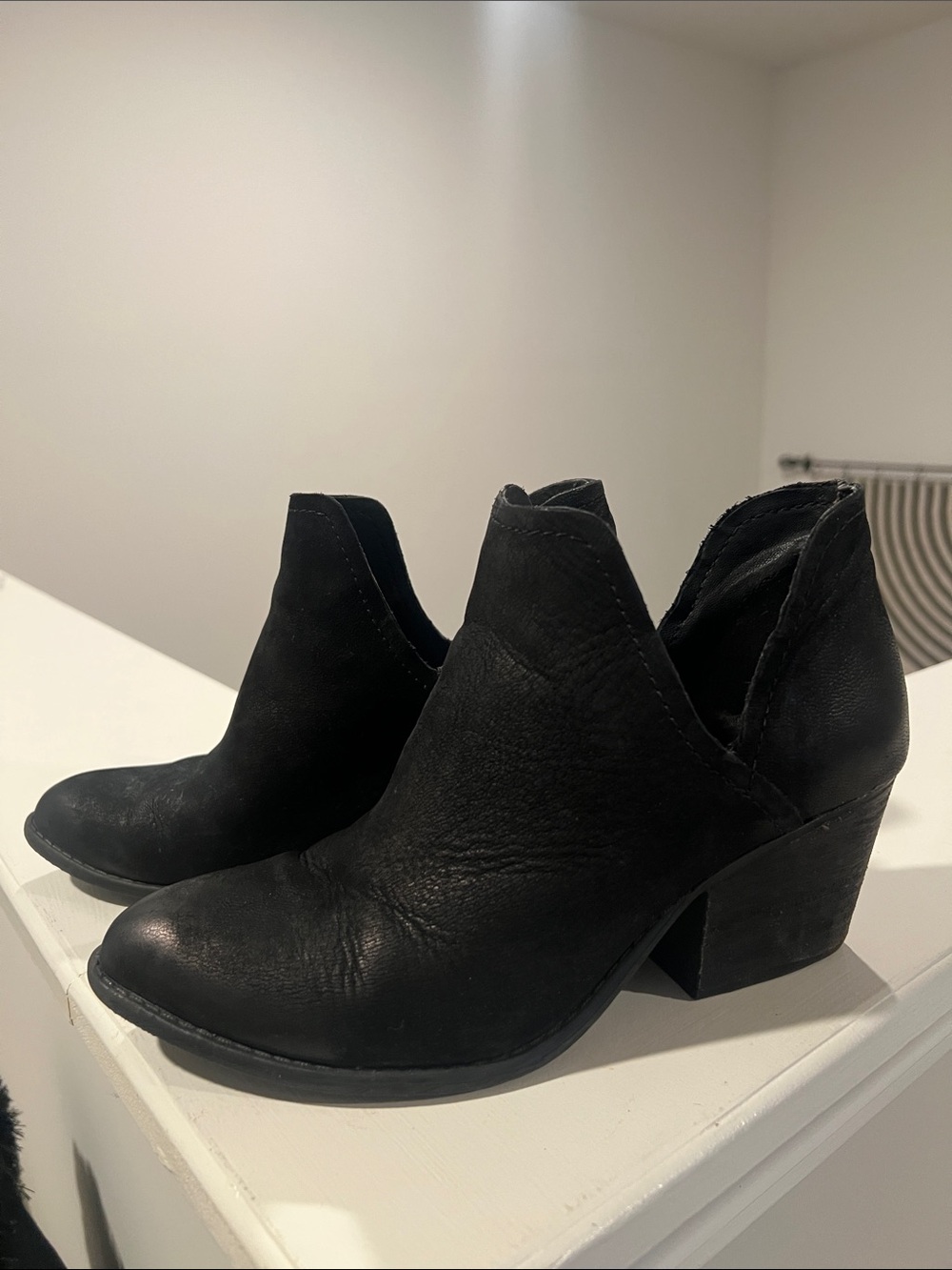 Steve Madden Adelphie Black Cutout Leather Ankle Booties